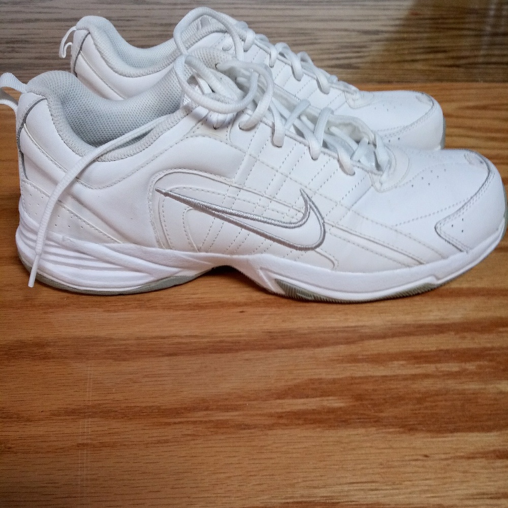 Men's Nike Air.